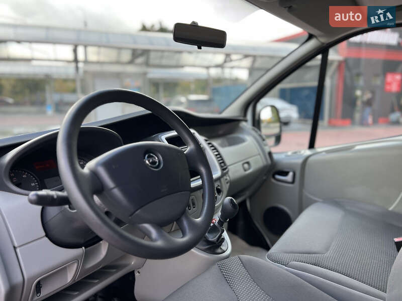 Мінівен Opel Vivaro 2014 в Рівному фото 27 Мінівен Opel Vivaro 2014 в Рівному
