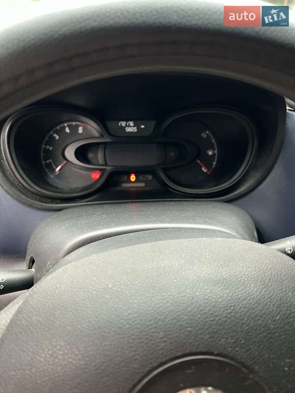 Мінівен Opel Vivaro 2017 в Львові фото 18 Мінівен Opel Vivaro 2017 в Львові