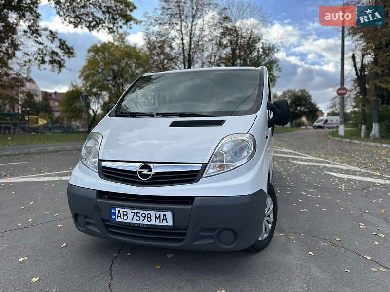 Минивэн Opel Vivaro 2014 в Виннице