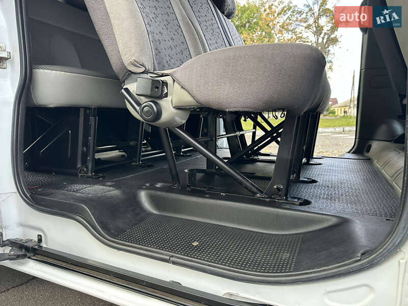 Минивэн Opel Vivaro 2014 в Виннице