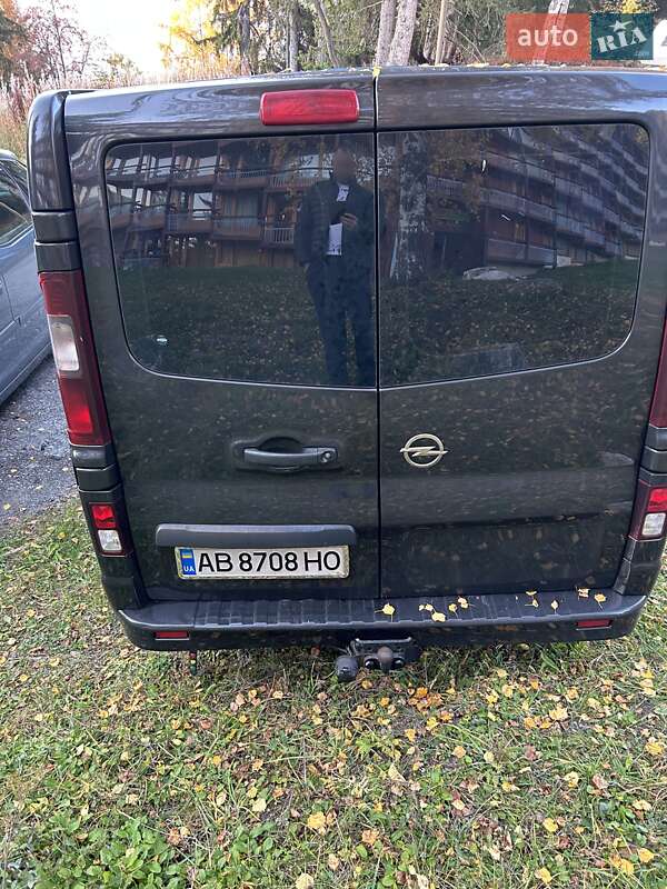 Мінівен Opel Vivaro 2015 в Бершаді