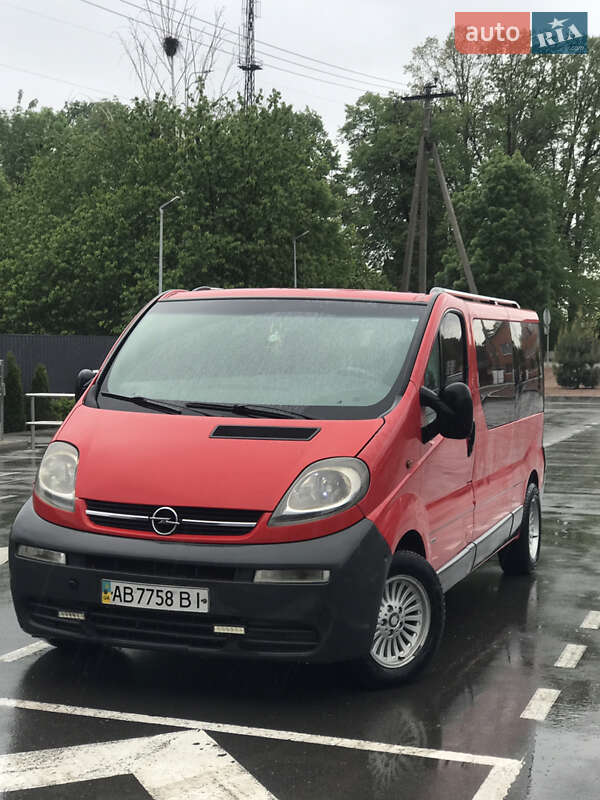 Мінівен Opel Vivaro 2002 в Вінниці