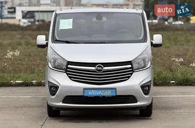 Минивэн Opel Vivaro 2015 в 