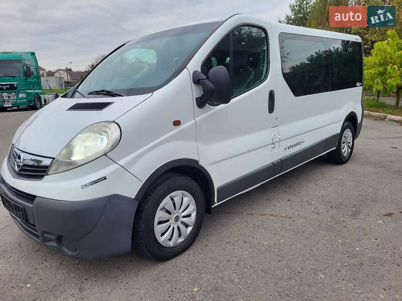 Мінівен Opel Vivaro 2007 в Хмельницькому