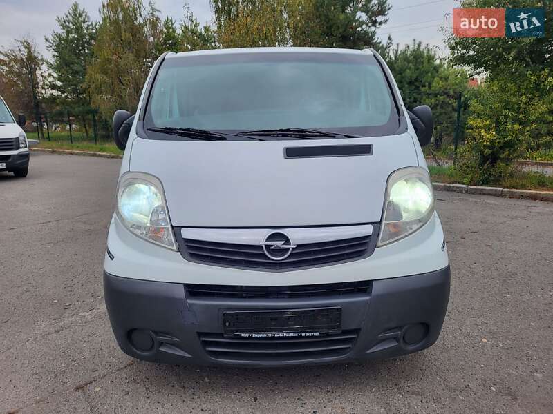 Мінівен Opel Vivaro 2007 в Хмельницькому