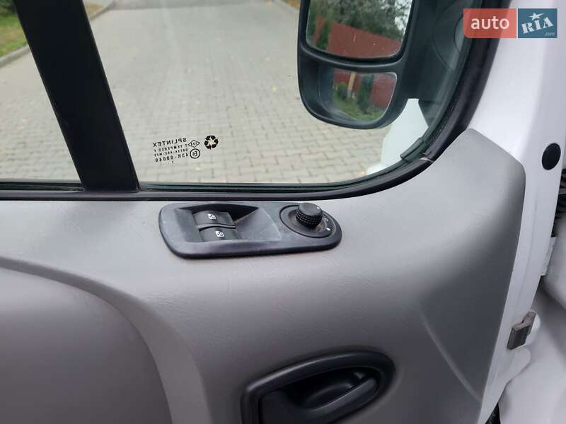 Мінівен Opel Vivaro 2007 в Хмельницькому