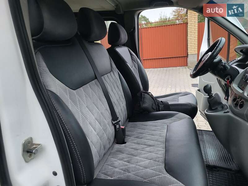 Мінівен Opel Vivaro 2007 в Хмельницькому