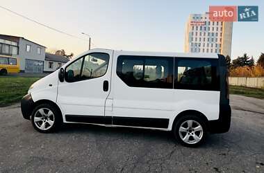 Минивэн Opel Vivaro 2004 в 