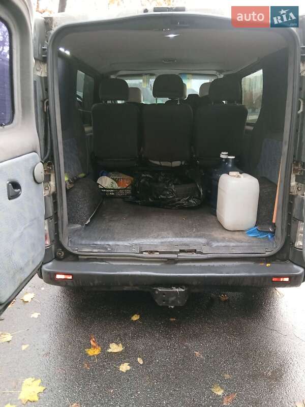Минивэн Opel Vivaro 2004 в Киеве