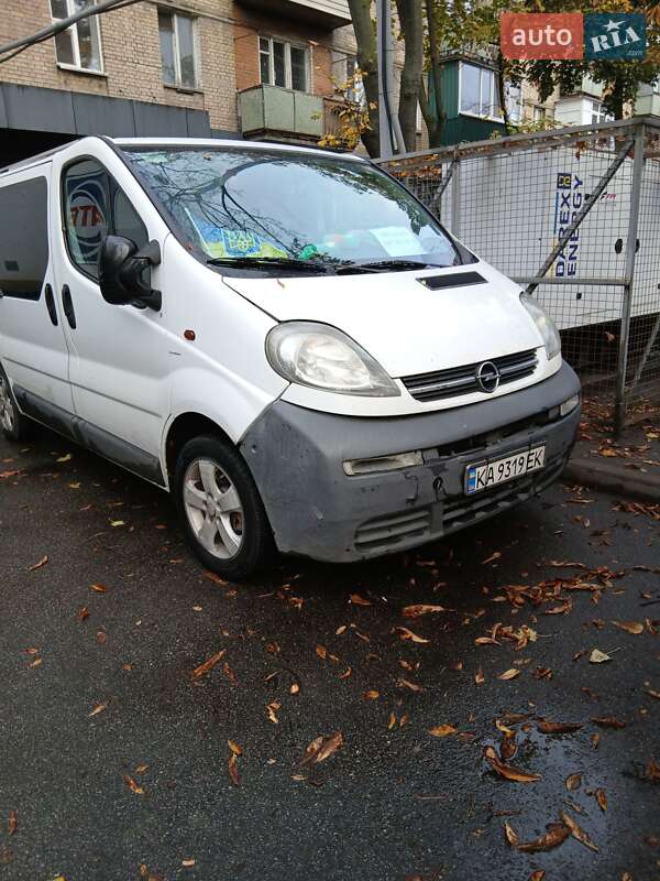 Минивэн Opel Vivaro 2004 в Киеве