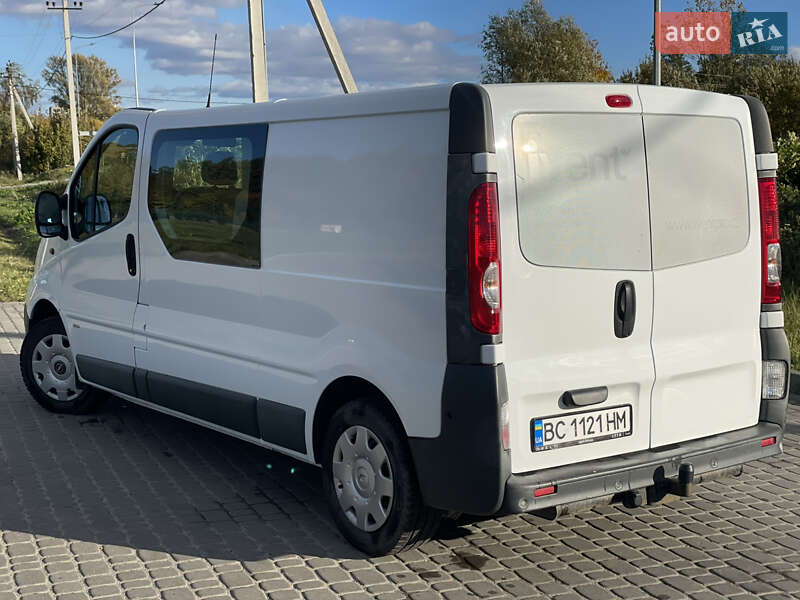 Мінівен Opel Vivaro 2012 в Львові
