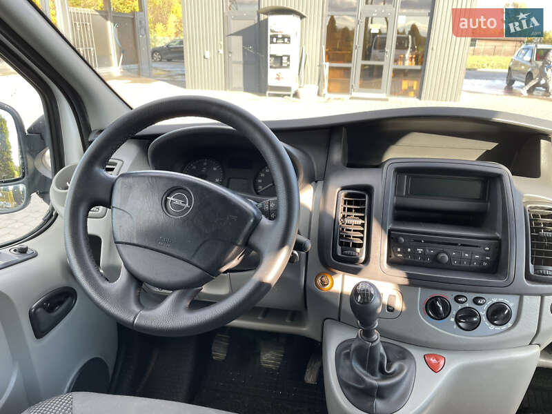 Мінівен Opel Vivaro 2012 в Львові