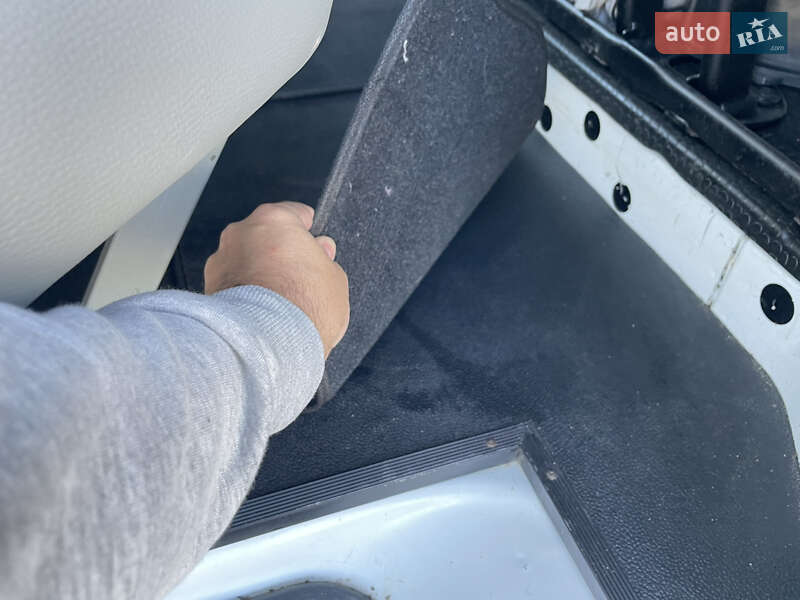 Мінівен Opel Vivaro 2012 в Львові