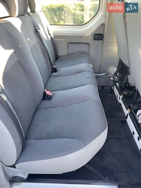 Мінівен Opel Vivaro 2012 в Львові