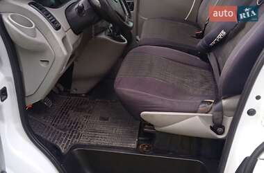 Минивэн Opel Vivaro 2004 в 