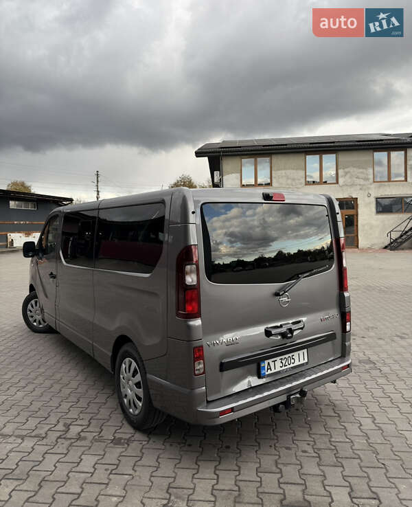 Мінівен Opel Vivaro 2018 в Івано-Франківську
