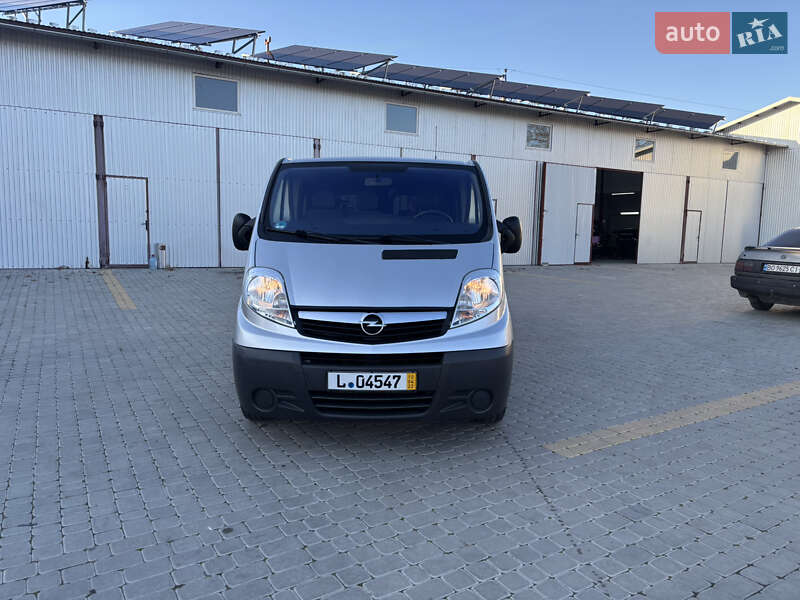 Минивэн Opel Vivaro 2011 в Коломые