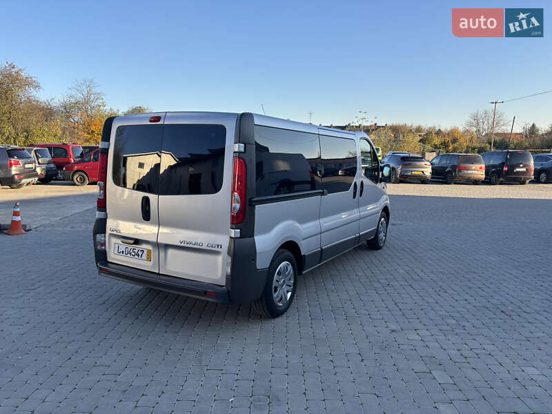 Минивэн Opel Vivaro 2011 в Коломые