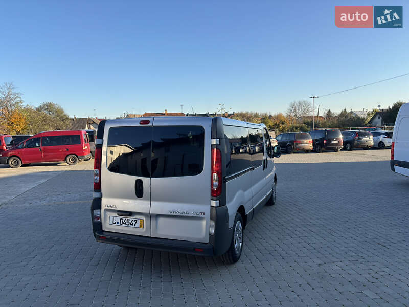Минивэн Opel Vivaro 2011 в Коломые