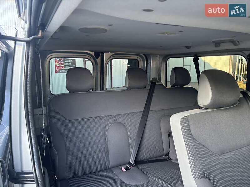 Минивэн Opel Vivaro 2011 в Коломые