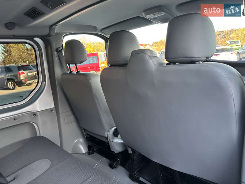 Минивэн Opel Vivaro 2011 в Коломые