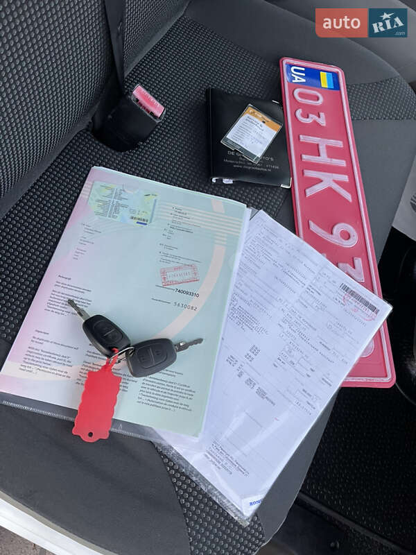 Минивэн Opel Vivaro 2011 в Радивилове