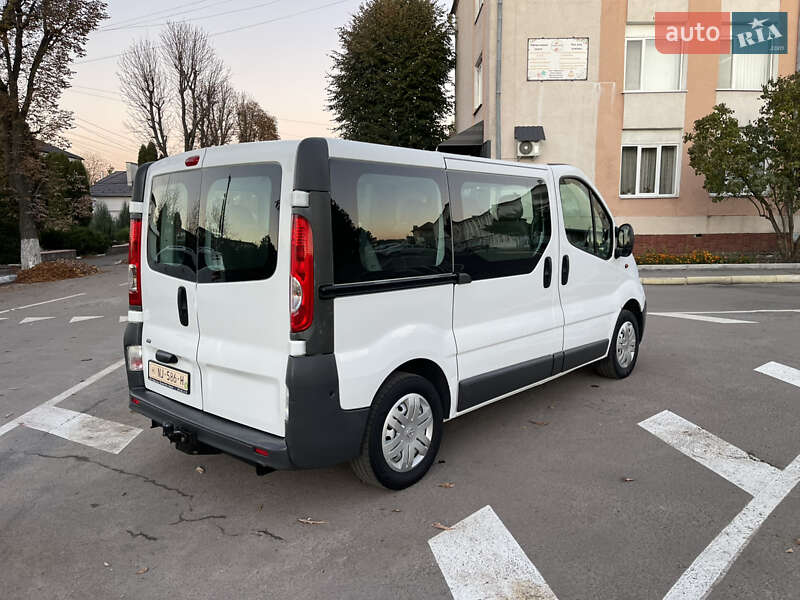 Минивэн Opel Vivaro 2011 в Радивилове