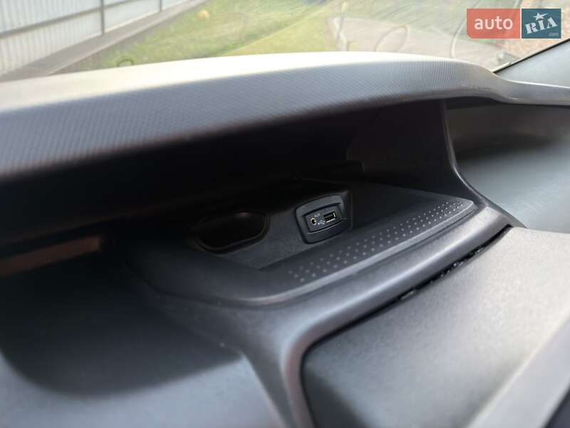 Минивэн Opel Vivaro 2013 в Черновцах фото 34 Минивэн Opel Vivaro 2013 в Черновцах