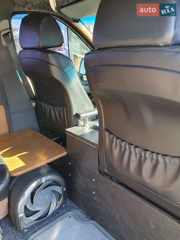 Минивэн Opel Vivaro 2002 в Одессе