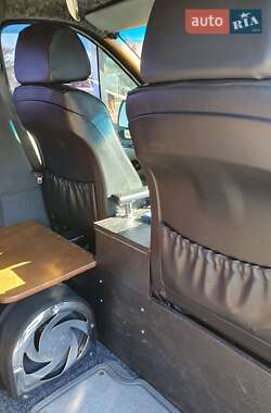 Минивэн Opel Vivaro 2002 в  фото 3 Минивэн Opel Vivaro 2002 в