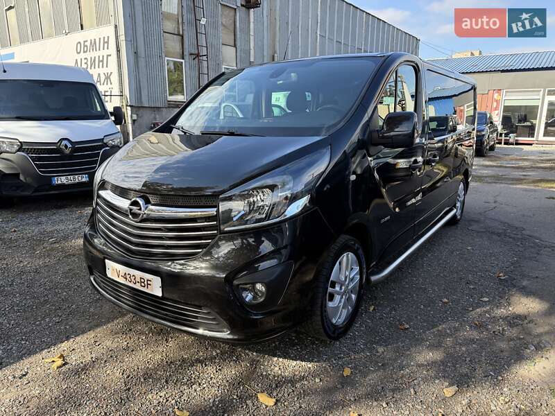Opel Vivaro 2016