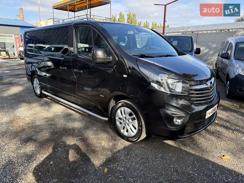Мінівен Opel Vivaro 2016 в Одесі