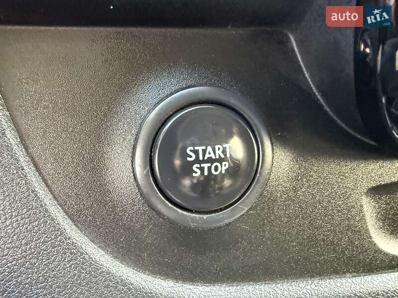 Мінівен Opel Vivaro 2016 в Одесі