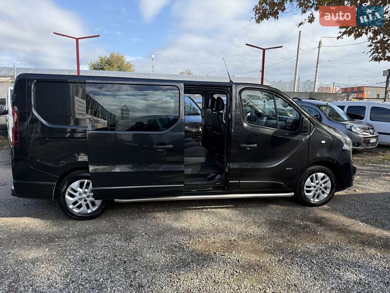 Мінівен Opel Vivaro 2016 в Одесі