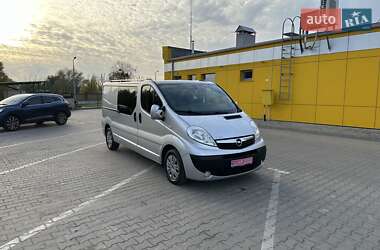 Минивэн Opel Vivaro 2013 в Дубно