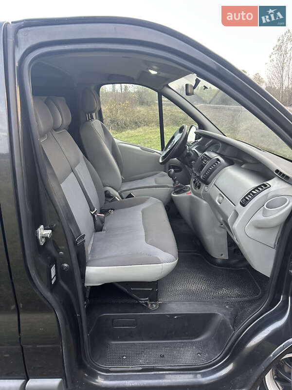 Минивэн Opel Vivaro 2007 в Ровно фото 17 Минивэн Opel Vivaro 2007 в Ровно