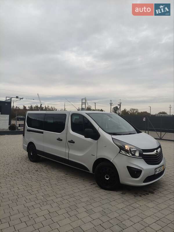 Минивэн Opel Vivaro 2015 в Бартатовом фото 28 Минивэн Opel Vivaro 2015 в Бартатовом
