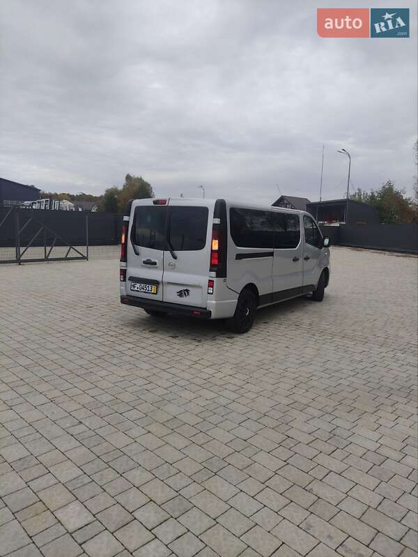 Минивэн Opel Vivaro 2015 в Бартатовом фото 32 Минивэн Opel Vivaro 2015 в Бартатовом