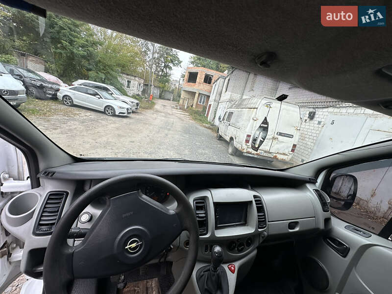 Минивэн Opel Vivaro 2003 в Киеве фото 8 Минивэн Opel Vivaro 2003 в Киеве