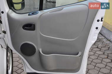 Минивэн Opel Vivaro 2007 в 