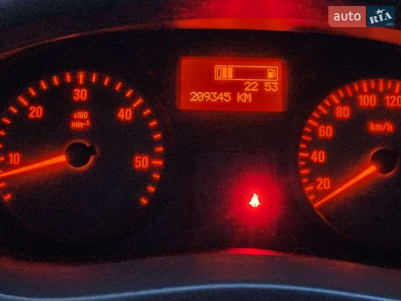 Минивэн Opel Vivaro 2013 в Дубно