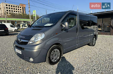 Минивэн Opel Vivaro 2013 в Черновцах