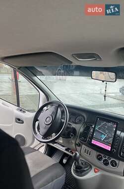 Мінівен Opel Vivaro 2008 в  фото 41 Мінівен Opel Vivaro 2008 в