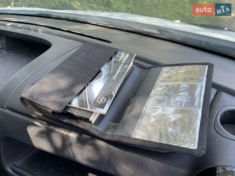 Мінівен Opel Vivaro 2016 в Калуші фото 21 Мінівен Opel Vivaro 2016 в Калуші