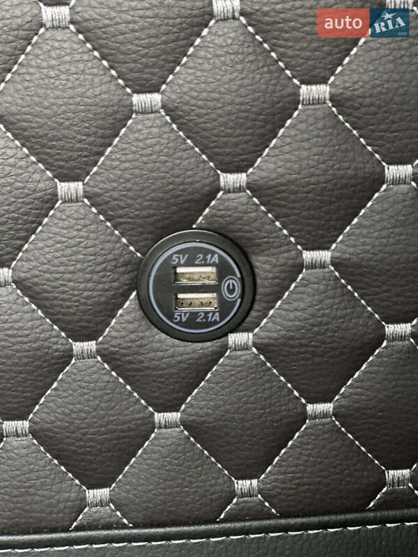 Минивэн Opel Vivaro 2006 в Черновцах