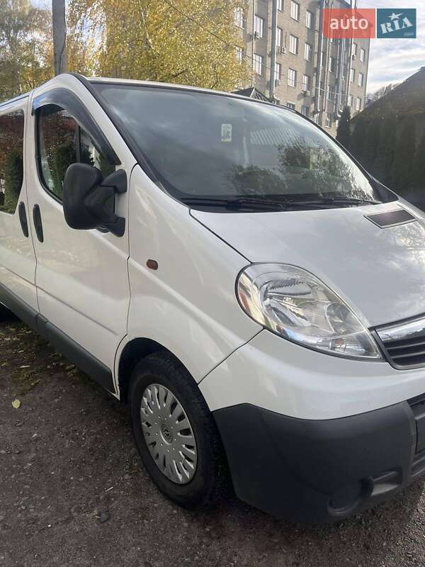 Мінівен Opel Vivaro 2008 в Львові фото 6 Мінівен Opel Vivaro 2008 в Львові