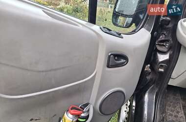 Мінівен Opel Vivaro 2005 в  фото 13 Мінівен Opel Vivaro 2005 в