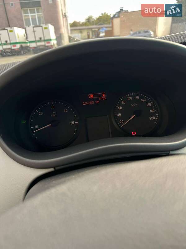 Минивэн Opel Vivaro 2014 в Измаиле фото 16 Минивэн Opel Vivaro 2014 в Измаиле