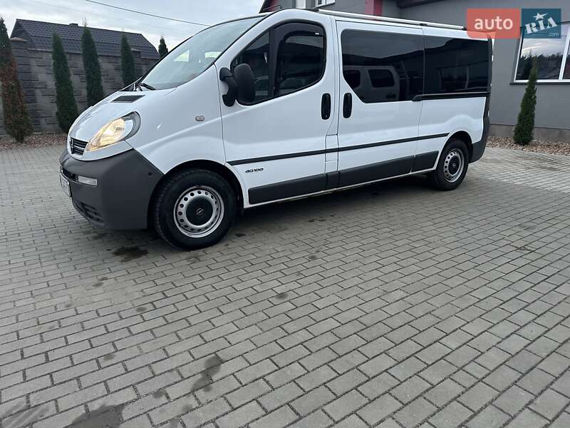 Минивэн Opel Vivaro 2005 в Луцке фото 3 Минивэн Opel Vivaro 2005 в Луцке