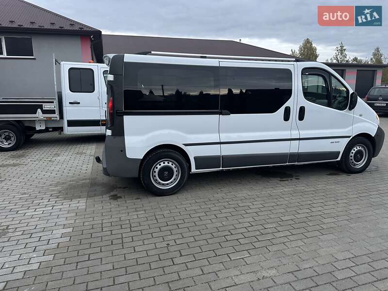 Минивэн Opel Vivaro 2005 в Луцке фото 8 Минивэн Opel Vivaro 2005 в Луцке